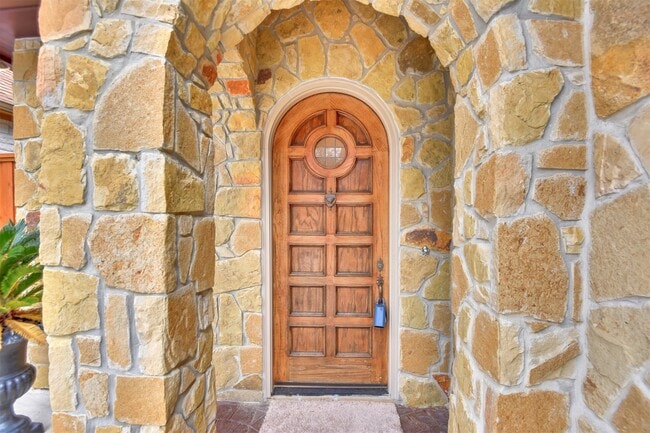 Building Photo - 4108 S Texas Ave