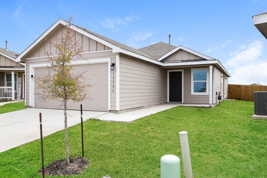 Building Photo - 4332 Levee Rdg