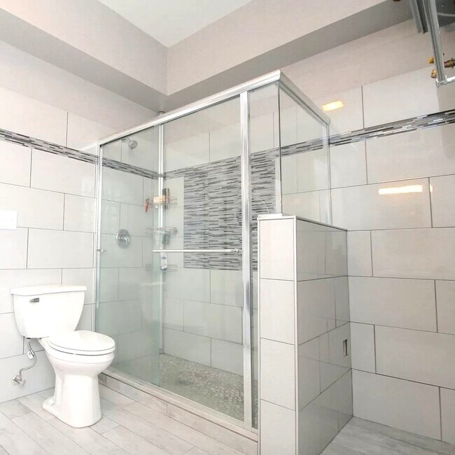 Building Photo - 721 South Blvd