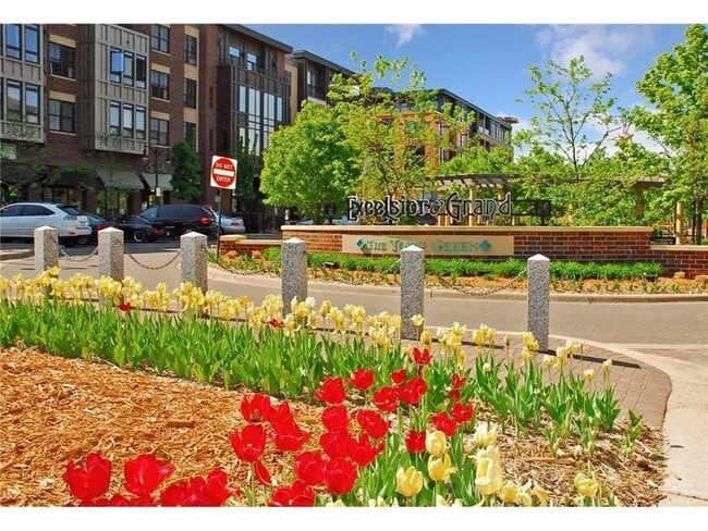 Building Photo - 3805 France Ave S