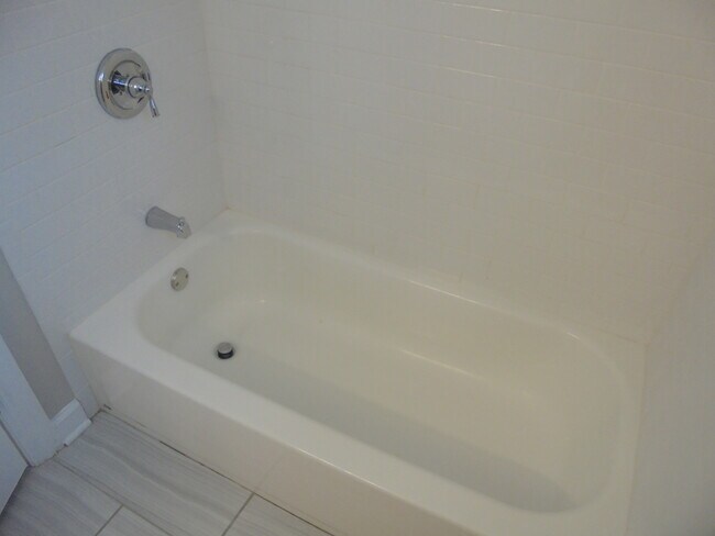 Building Photo - 7609 W 63rd Pl