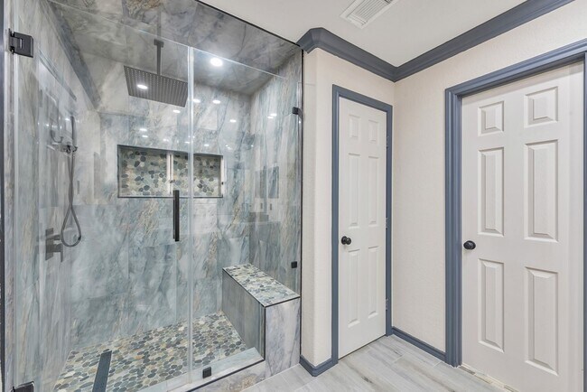 Building Photo - 18 N Star Ridge Cir