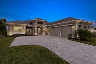 Building Photo - 14265 Laguna Spgs Ln