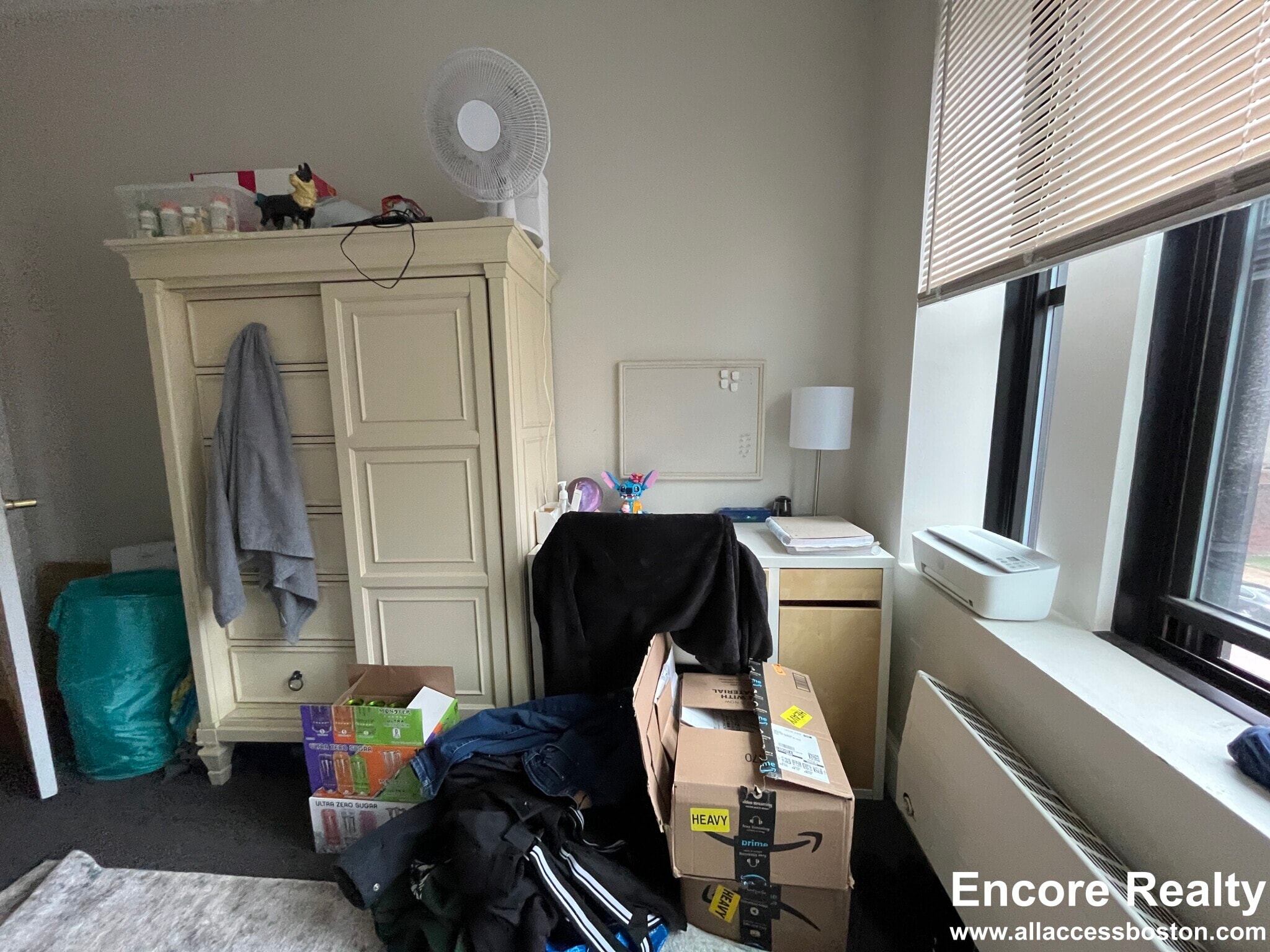 Building Photo - 16 Aberdeen St