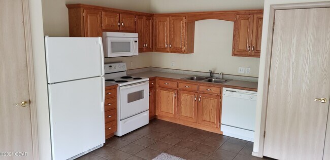 Building Photo - 5254 Courtney Ln