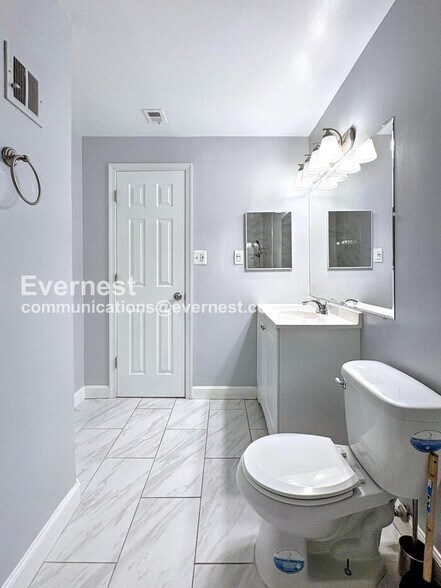 Building Photo - 3314 Huntley Sq Dr