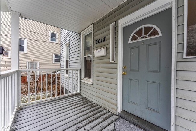 Building Photo - 9618 Willard Ave