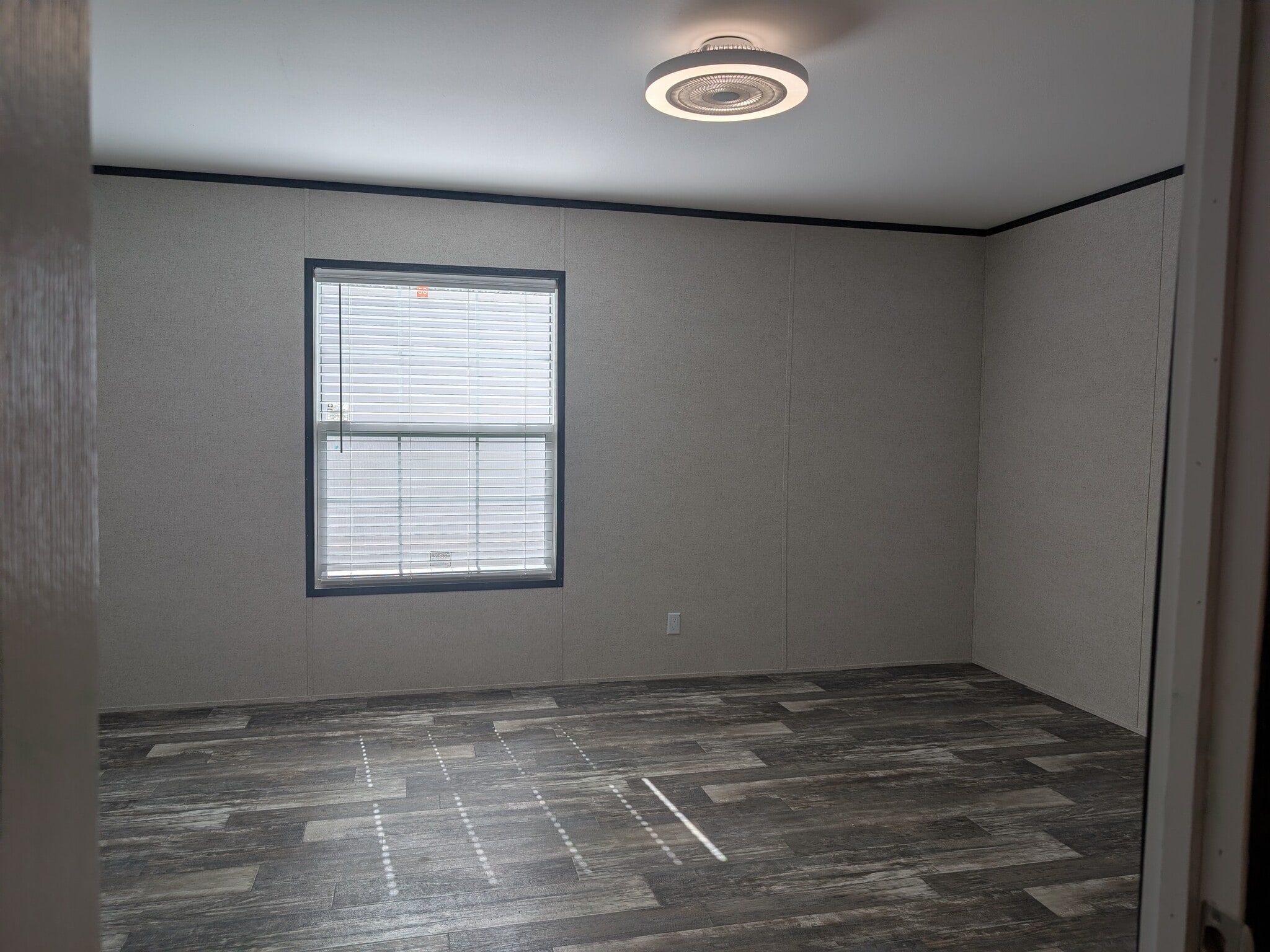 Building Photo - 3051 SW 50th St