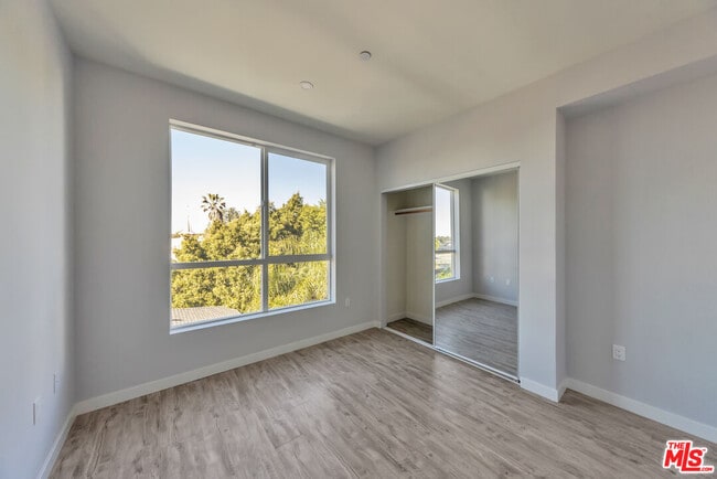Building Photo - 5506 Thornburn St