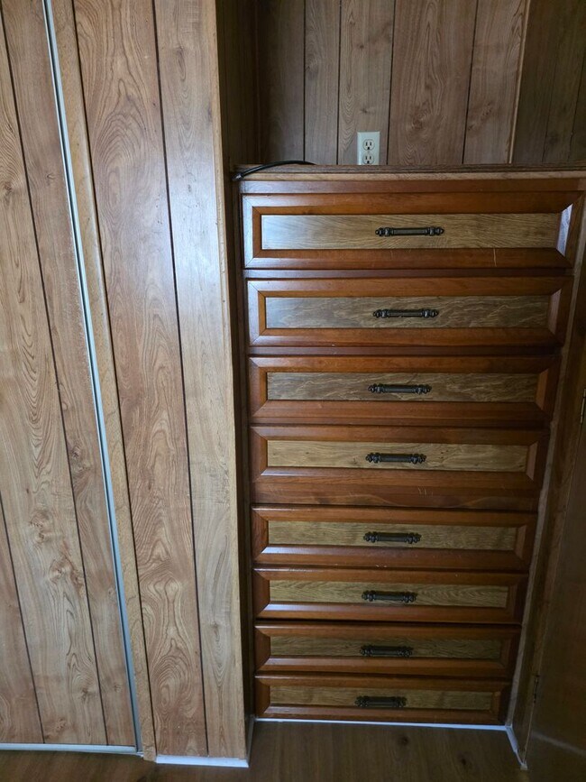 Building Photo - 2/bed 2/bath Single Wide Mobile located in...