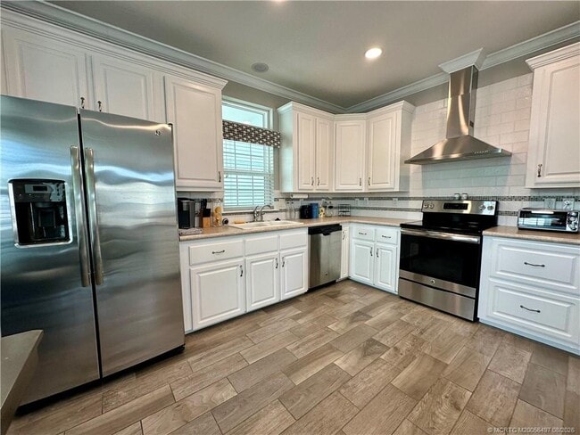 Building Photo - 173 NE Portside Dr
