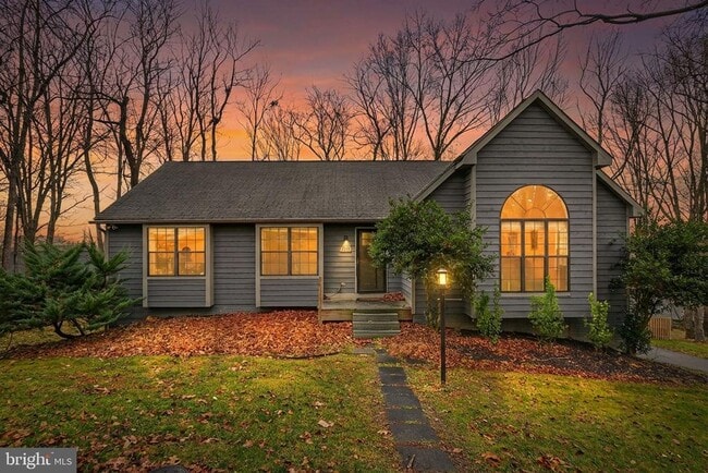 Primary Photo - 7011 Fox Chase Rd