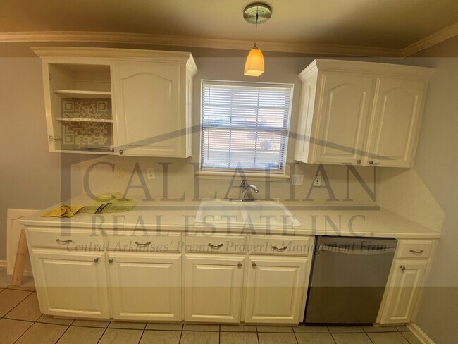 Building Photo - 158 Ridgeland Dr