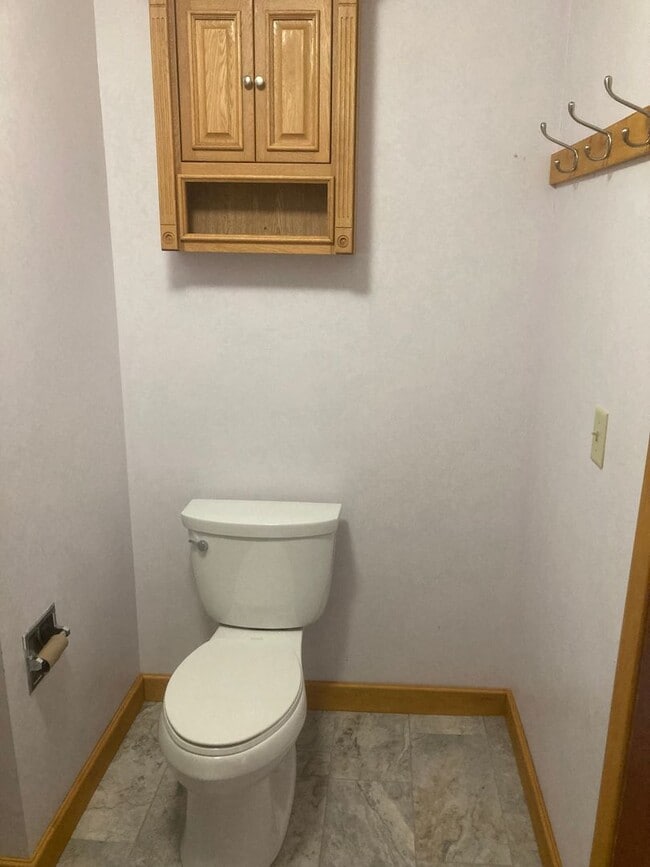 Building Photo - Country 2 bedroom house for rent in Penn Yan.