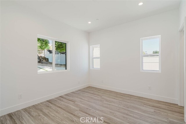 Building Photo - 17846 Rinaldi St