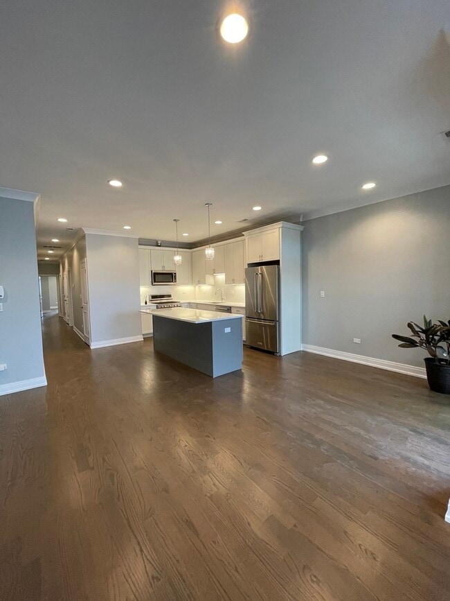 Building Photo - 2036 W 18th St