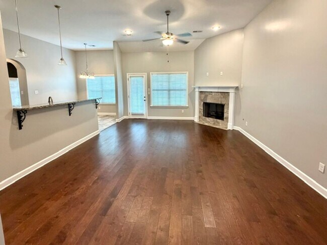 Building Photo - 8618 Ainsley Cv