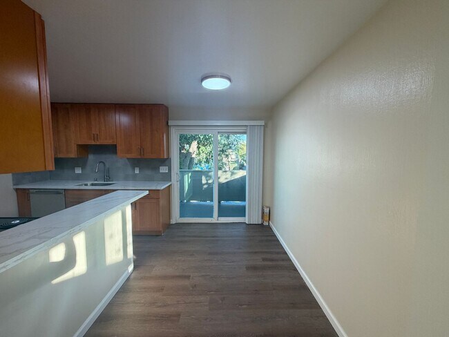 Building Photo - 1850 El Parque Ct
