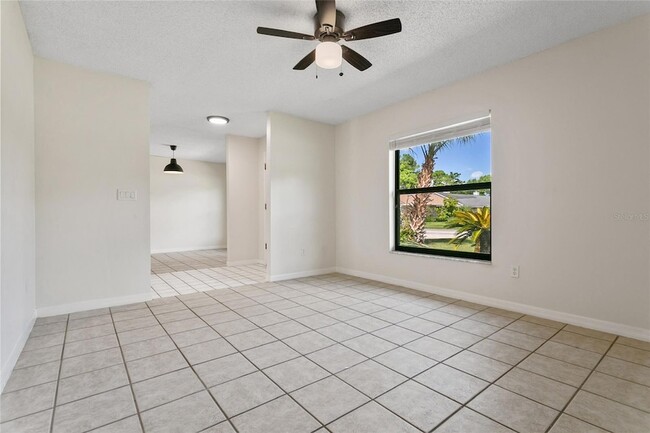 Building Photo - 3612 Biscayne Dr