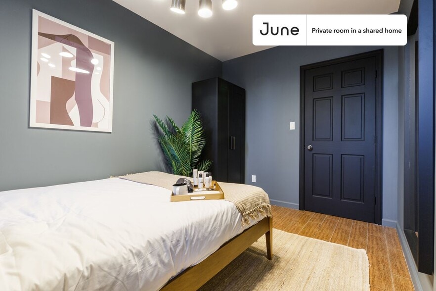 Building Photo - Room in Shared 3 bed/1 bath home in Chinatown