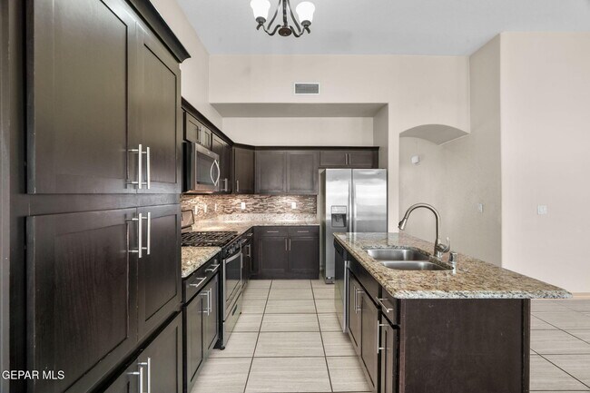 Building Photo - 3138 Red Maple