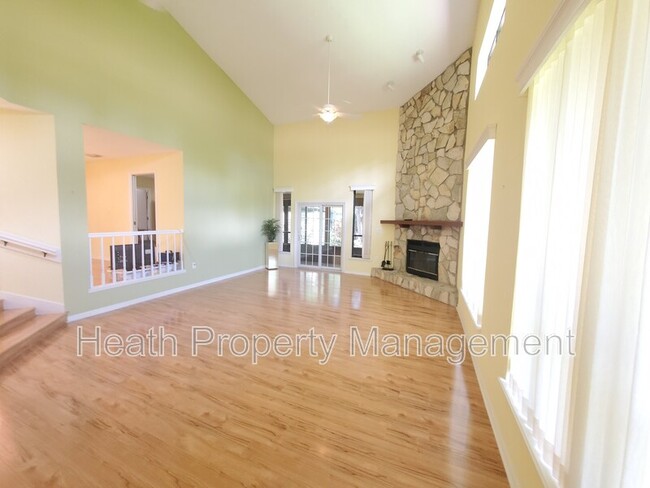 Building Photo - 11609 Parkview Ln