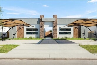 Building Photo - 1605 Karen Dr