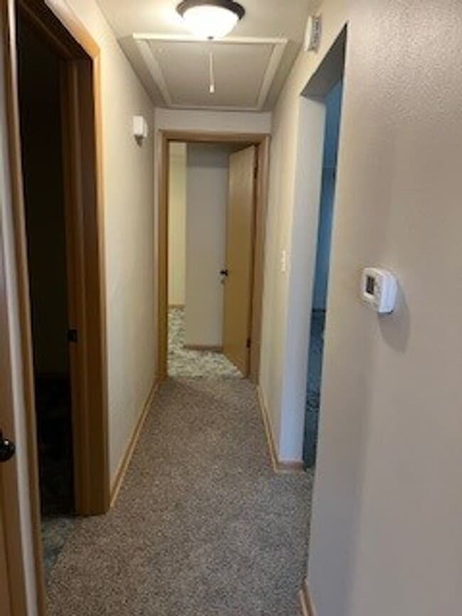 Building Photo - Charming 3 Bedroom, 1.5 Bath Home on the South Side of Kenosha