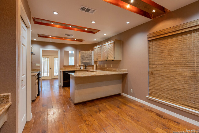 Building Photo - 14110 Vistawood-