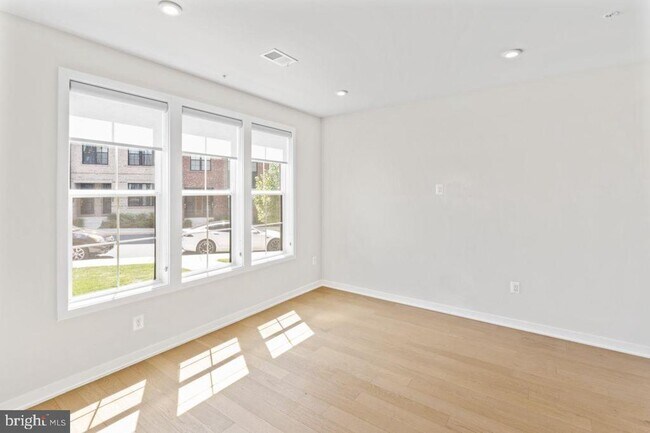 Building Photo - 22328 Roanoke Rise Terrace