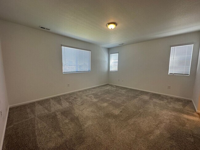 Building Photo - 7088 Preble Dr