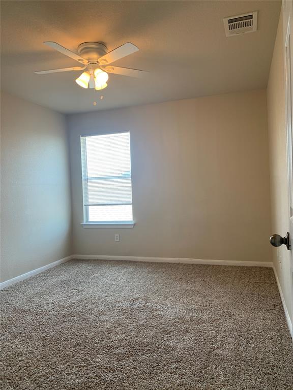 Building Photo - 18525 Blue Pond Dr