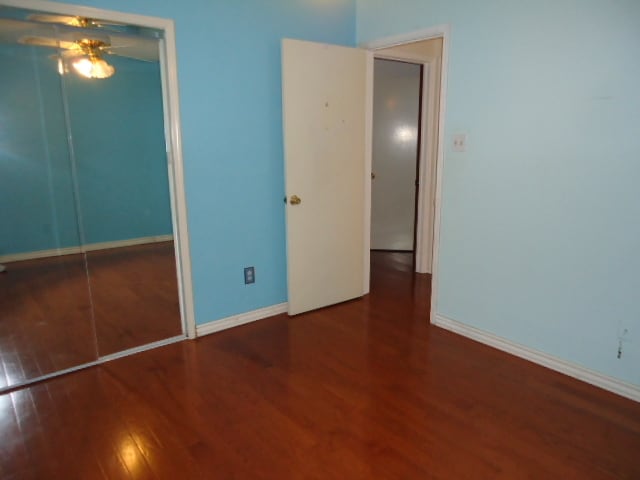 Building Photo - 2403 Hemlock Dr