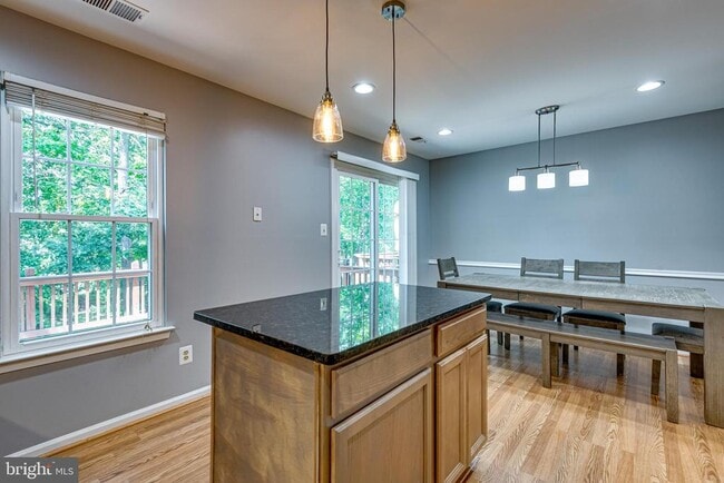 Building Photo - 8508 Blue Bird Woods Ct