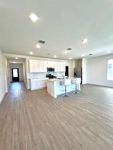 Building Photo - 1904 Adams Dr