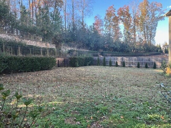 Building Photo - 324 Matilda Pl