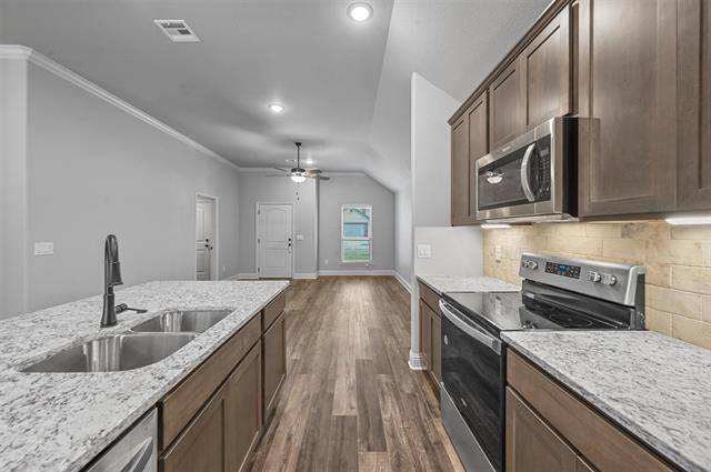Building Photo - 2106 Wyldewood Wy