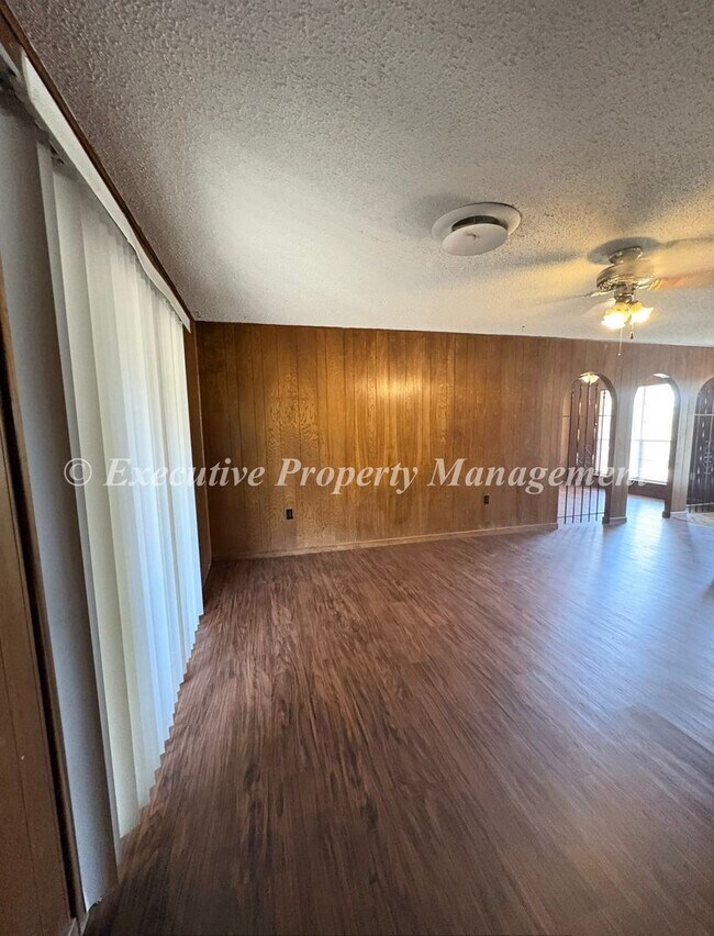 Building Photo - 7544 FM 2657