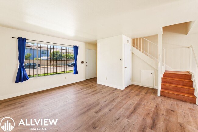 Primary Photo - Charming 3-Bedroom, 1.5-Bath Townhouse in ...