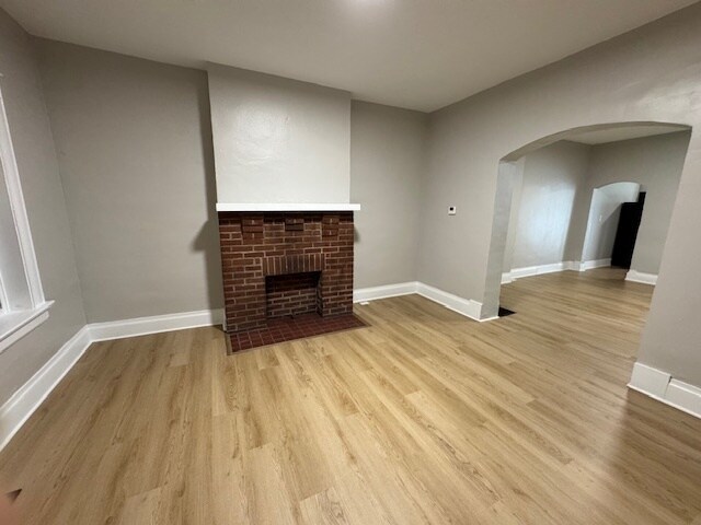 Building Photo - 219 Clarendon Ave