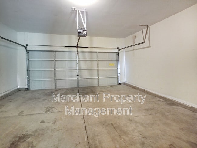 Building Photo - 27 Sunfield Ct