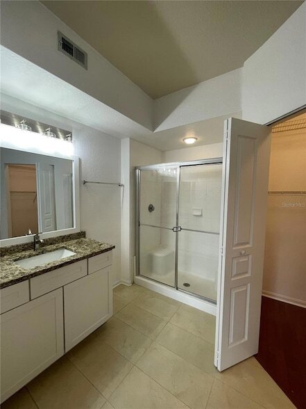 Building Photo - 5125 Palm Springs Blvd