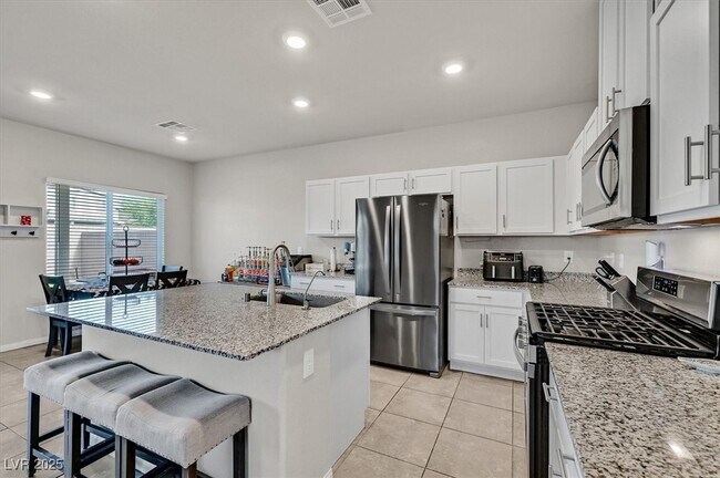 Building Photo - 7807 Rachelis St