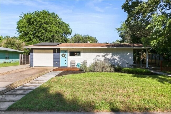 Primary Photo - Fully updated home in Central Austin