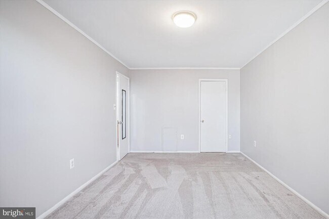 Building Photo - 3356 Woodburn Rd