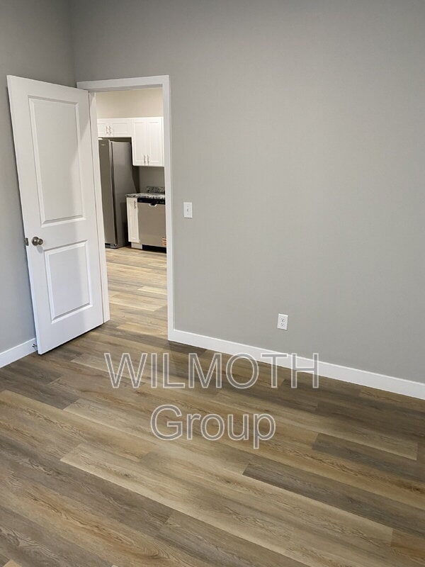 Building Photo - 931 N Beville Ave