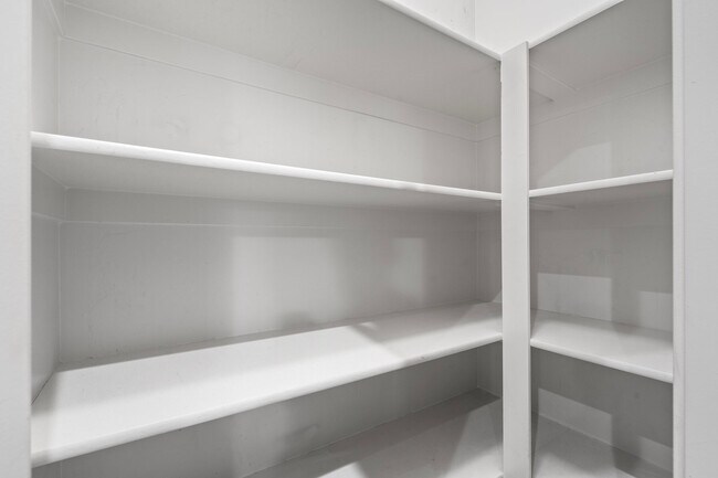 Building Photo - 127 Jordan Ridge Boulevard