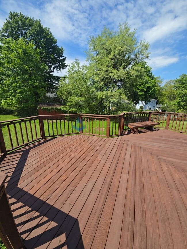 Building Photo - Charming 3-Bedroom Pittsburgh Home with Fireplace, Balcony & Garage Parking