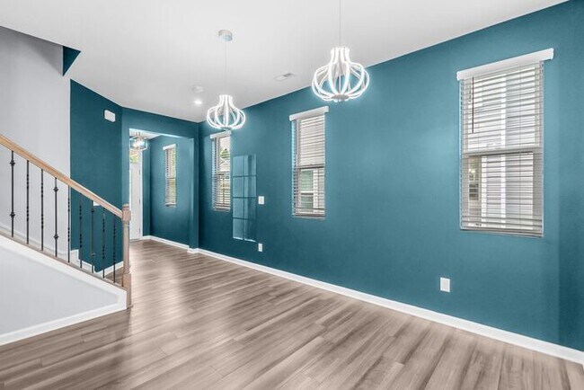 Building Photo - Modern Comfort, Effortless Living & Unbeatable Convenience in Northfield Crossing 3BR/2.5BA, 2 Ca...