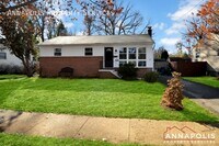 Building Photo - 757 Warren Dr